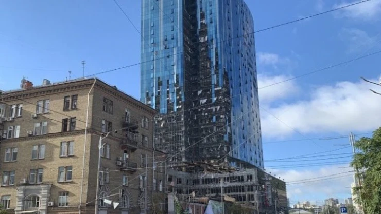 Kiev'deki Alman Büyükelçiliğine Rus füzeleri isabet etti