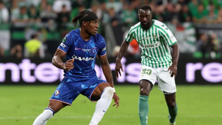 Konferans Ligi Kupası Chelsea'nin