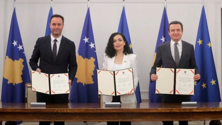 Kosova, AB'ye üyelik başvurusunu imzaladı