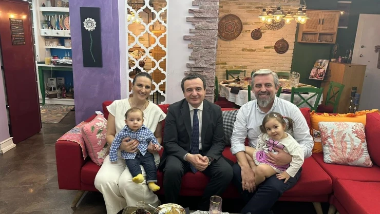 Kosova Başbakanı Kurti, Türk milletvekilinin evinde iftar sofrasına konuk oldu