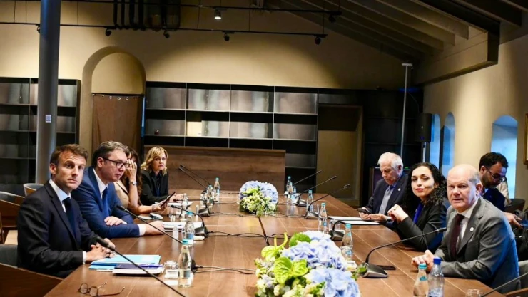 Kosova ile Sırbistan cumhurbaşkanları Moldova'da bir araya geldi