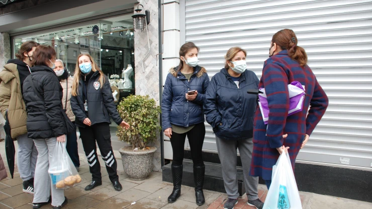 Kuyumcu vurgun yaptı, mağdurlar dükkana koştu