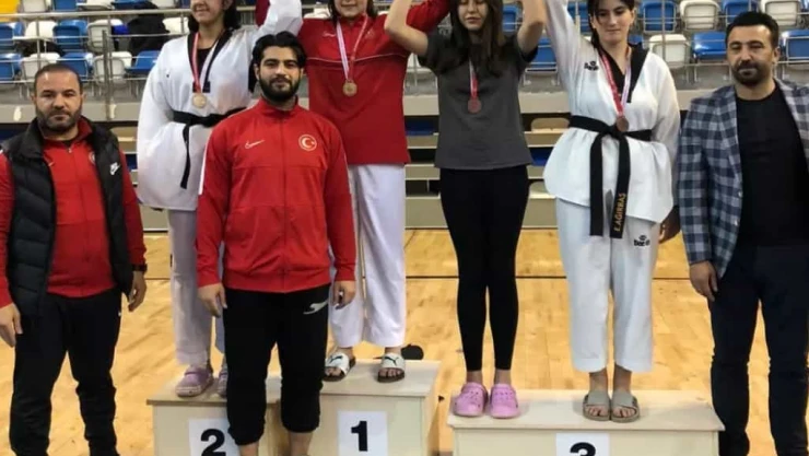 Melikgazi Taekwondo Takımı'ndan bir başarı daha