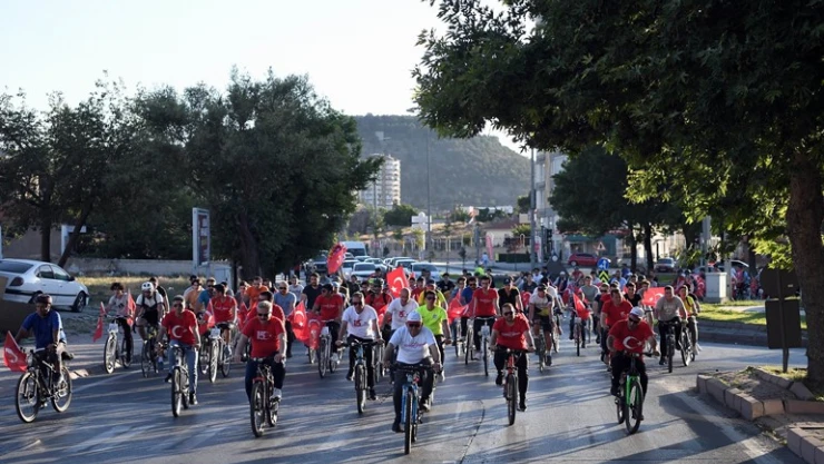 Memduh Büyükkılıç, 'Türkiye aşkına' pedalladı