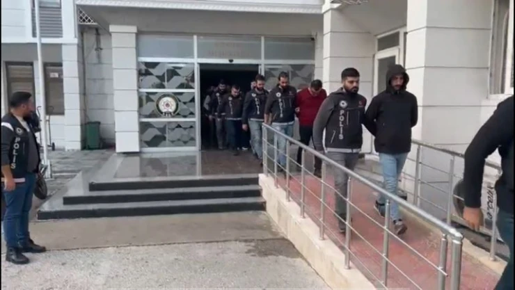 Mersin'de kökünü kurutma operasyonunda 97 şahıs tutuklandı