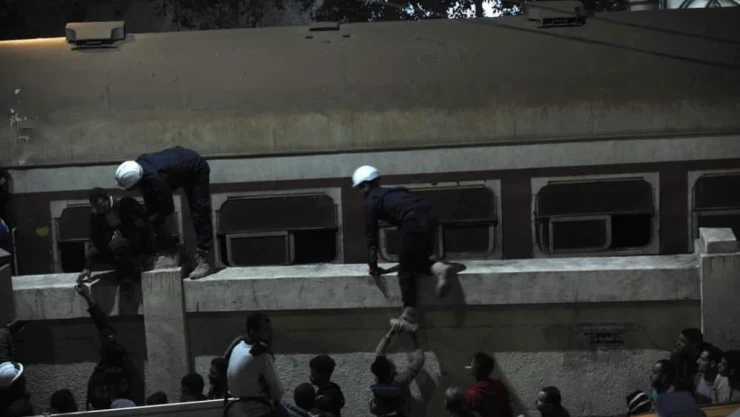 Mısır'da tren kazasında 4 kişi öldü