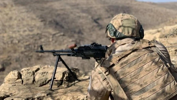 MSB: Irak'ın kuzeyinde başarıyla devam eden Pençe-Kilit Operasyonu