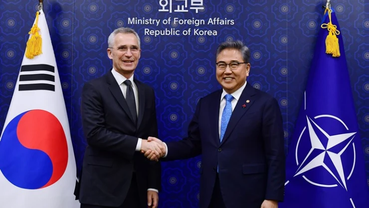 NATO Genel Sekreteri Stoltenberg, Asya turunun ilk durağı Güney Kore'de