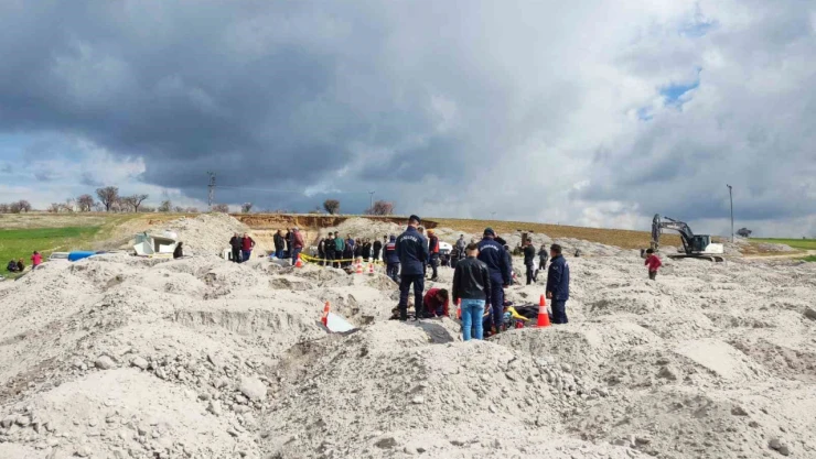 Niğde'de patates deposu çöktü: Göçük altında kalan 2 işçi hayatını kaybetti, 3'ü ağır 4 işçi ağır yaralandı