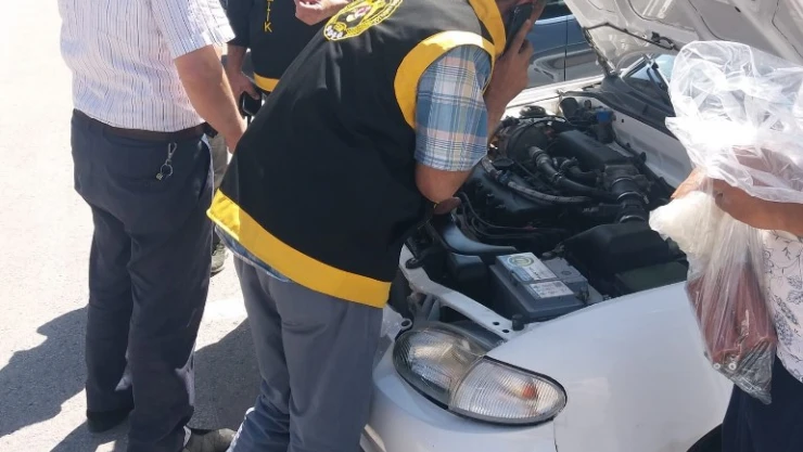 Oto Hırsızlık Büro Amirliği Pazar yerleri ve Galerileri Denetledi.