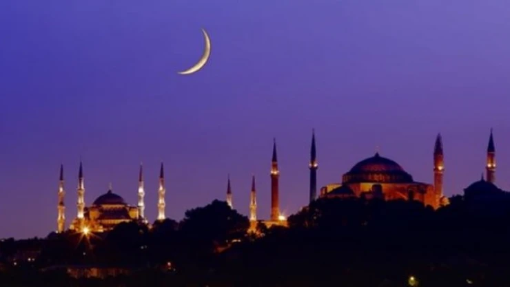 Pakistan'da Ramazan ayının ilk günü yarın olarak güncellendi