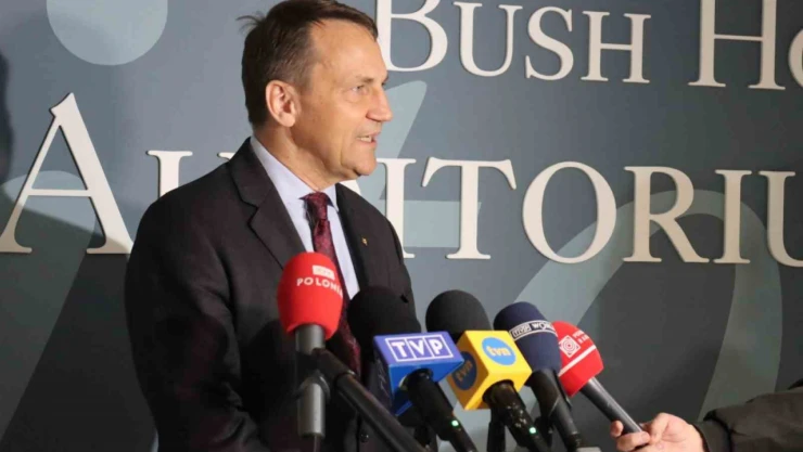 Polonya Dışişleri Bakanı Sikorski: 'Avrupa yeniden silahlanmalı'