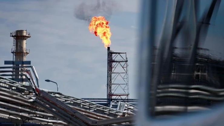 Polonya yaptırım listesine aldığı Rus enerji şirketini satışa çıkardı