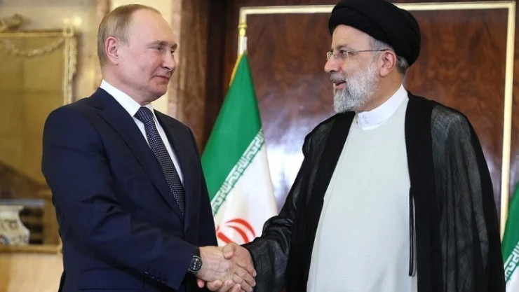 Putin ve Reisi, Rusya-İran ilişkilerini görüştü