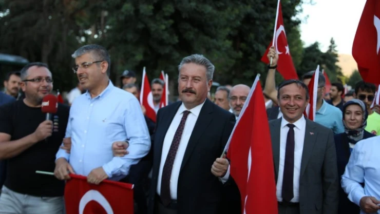 "Ülkemize sahip çıktık, sahip çıkmaya da devam edeceğiz"