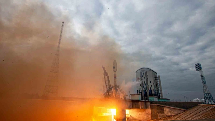 Rusya, 47 yıl sonra ilk kez Ay'a uzay aracı gönderdi