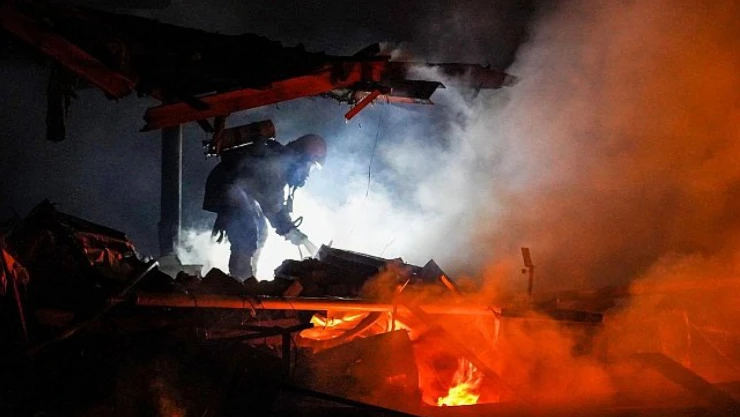 Rusya'nın Ukrayna'da hedef aldığı enerji santrallerinde hasar meydana geldi