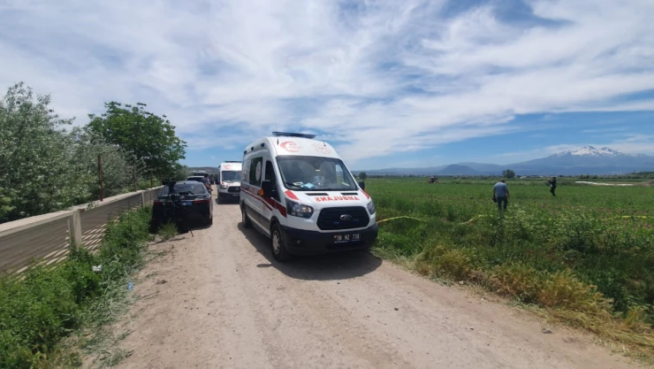 Şehit pilotların naaşları Adli Tıp'a kaldırıldı