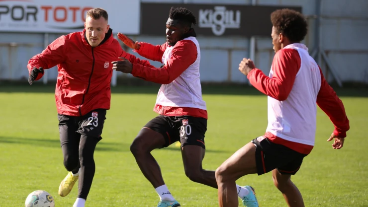 Sivasspor ara vermeden hazırlıklarına başladı
