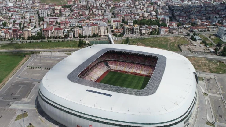 Sivasspor-Beşiktaş maçının stadyum kararını TFF verecek