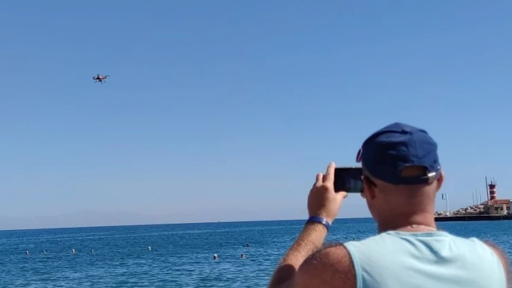 Suya iniş kalkış yapabilen ve saatte 79,3 km hıza ulaşabilen drone