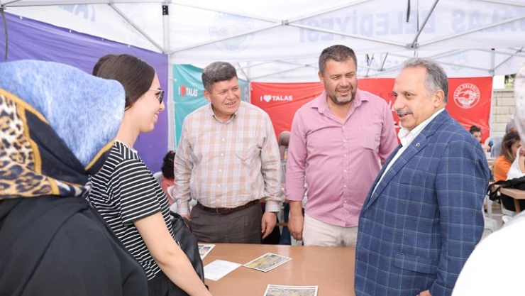 Talas'ta üniversite öğrencilerine elit karşılama