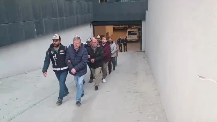 Tapuda rüşvet operasyonunda 4 tutuklama