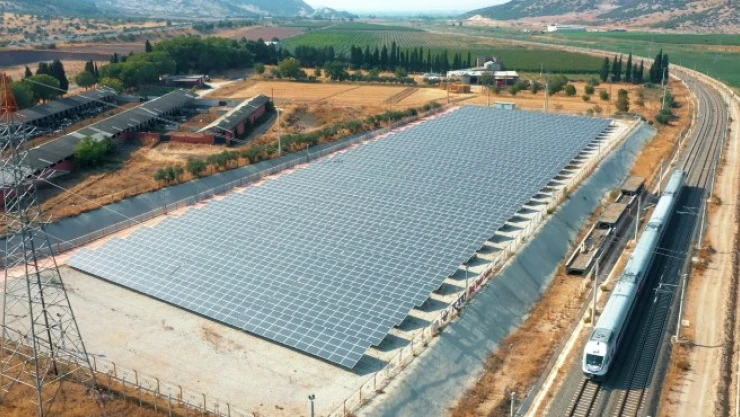 TCDD'nin tükettiği enerjinin yüzde 35'i yenilenebilir enerjiden karşılanacak