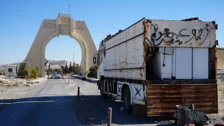 Teröristlerden alınan Tişrin Barajı görüntülendi