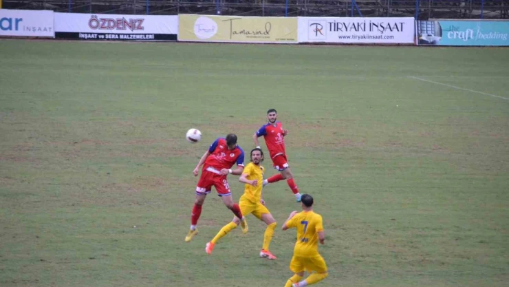 TFF 2. Lig: Fethiyespor: 1 - Belediye Derincespor: 2