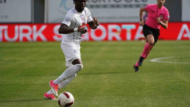 Trendyol Süper Lig: İstanbulspor: 0 - Çaykur Rizespor: 4 (Maç sonucu)
