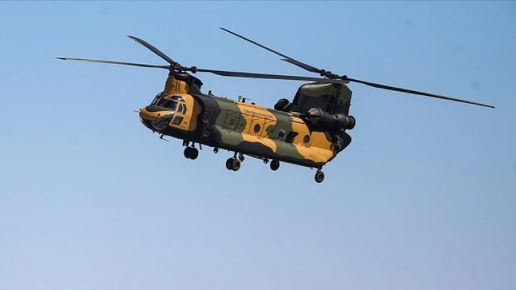TSK, deprem bölgesinde yardımları CH-47 helikopterlerle kesintisiz sürdürüyor