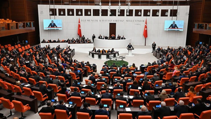 TSK'nın Irak, Suriye ve Lübnan Görev Yetkisi Uzatıldı