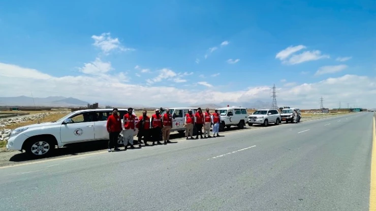 Türk Kızılay Afganistan'daki ekiplerini depremzedeler için seferber etti