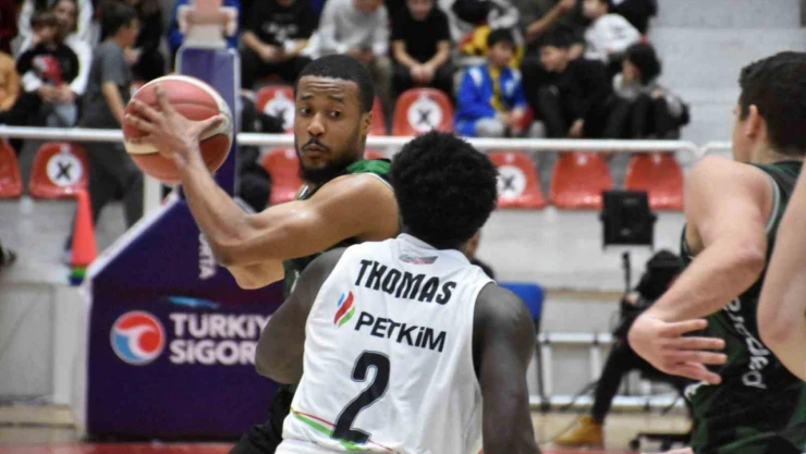 Türkiye Sigorta Basketbol Süper Ligi: Aliağa Petkimspor: 112 - Darüşşafaka: 78