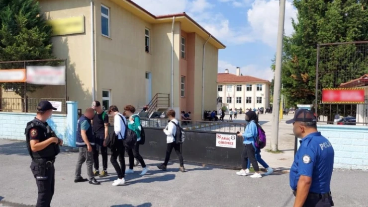 Valiliklere 2022-2023 eğitim öğretim yılında alınacak asayiş/trafik tedbirleri genelgesi gönderildi