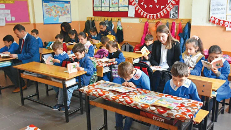 Yaklaşık 5,5 milyar TL'lik bütçeyi bugün itibariyle okullarımıza göndermiş bulunuyoruz