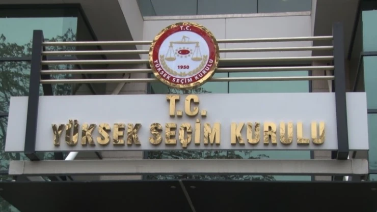 YSK'da 26 partinin aday listesinin incelenme işlemlerine devam ediliyor