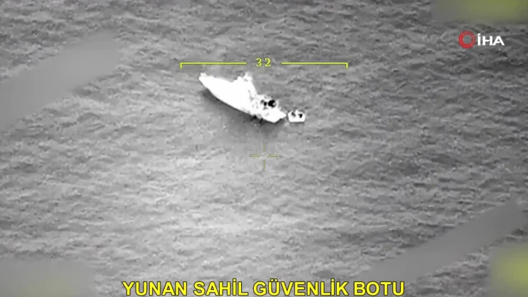 Yunan sahil güvenlik botları tarafından itilen düzensiz göçmenler kurtarıldı