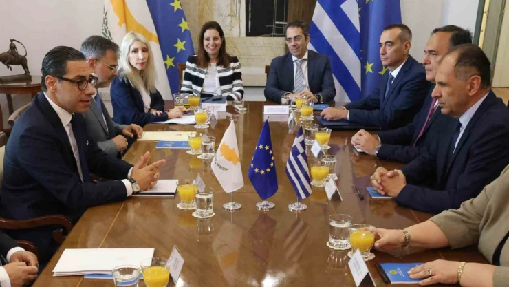 Yunanistan Dışişleri Bakanı Gerapetritis: Türkiye ile müzakerelere hazırız