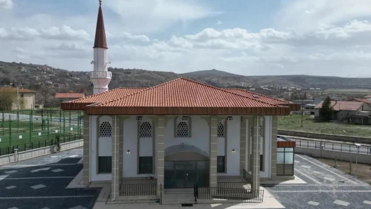 YUNUS EMRE CAMİ, GESİ GİBİ GÜZEL VE ŞİRİN OLDU