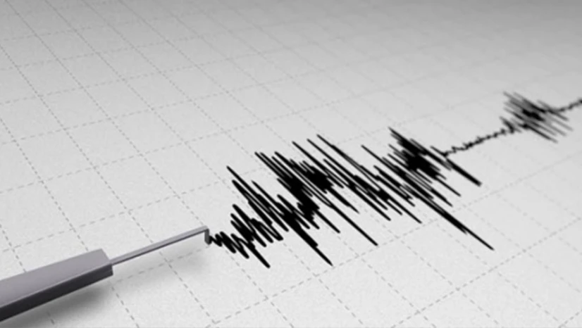 Antalya'da korkutan deprem