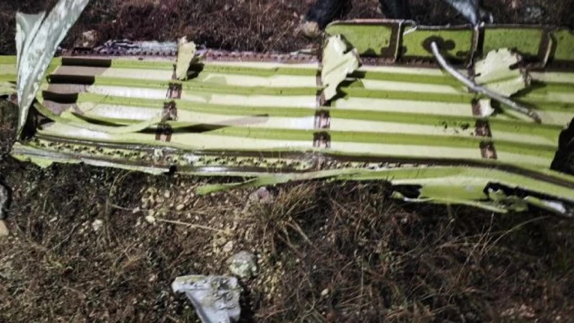 Düşen uçağın enkazına ulaşıldı