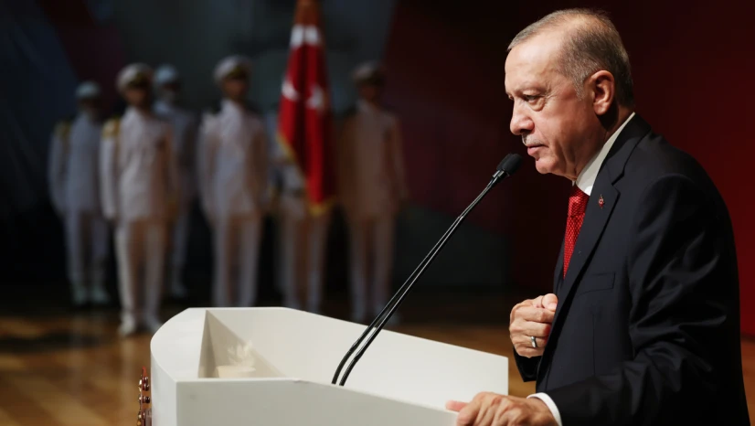 İstanbul'un marjinal çevrelerin kaprislerini kaldıracak lüksü yoktur.