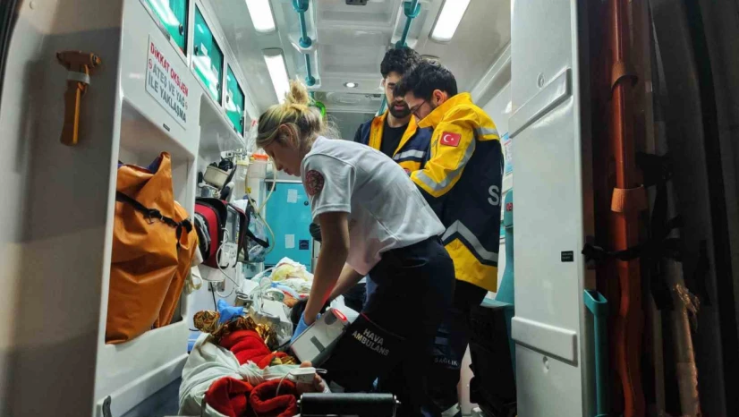 Kuzey Makedonya'daki yangında yaralanan 9 kişi tedavi için Türkiye'ye getirildi