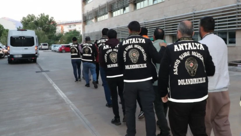 Sahte Polis Çetesine Operasyon