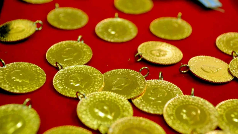 Altın Düşüşte: Piyasalar Verilere ve Fed Beklentilerine Tepki Verdi