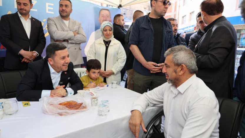 Başkan Arı, Mobil Başkanlık Makamıyla Vatandaşı Sokakta Dinliyor
