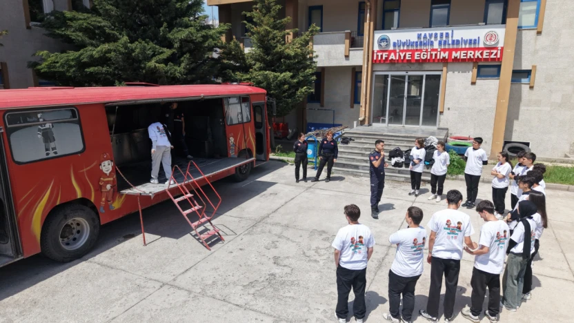 Büyükşehir'den Afet Farkındalığına Yenilikçi Yaklaşım: Gençler Kendi Kamu Spotunu Üretecek