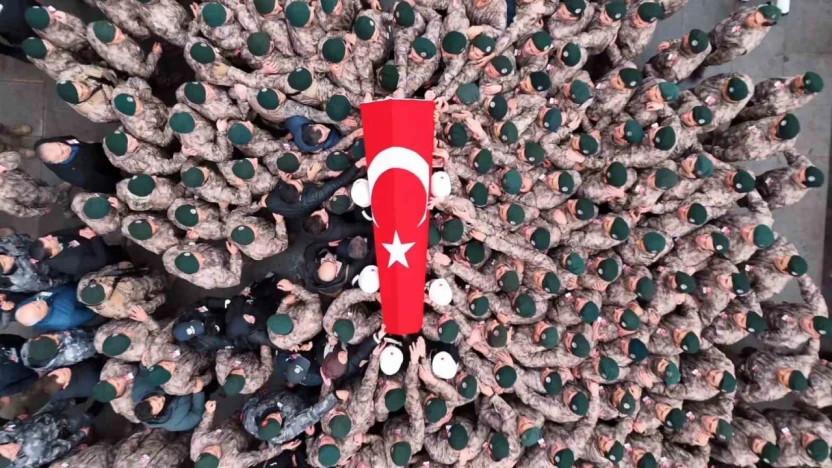 Çekmeköy'de Şehit Polis Emre Albayrak Tekbirlerle Uğurlandı.